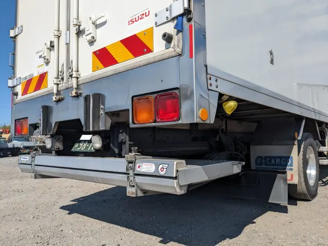 いすゞ フォワード TKG-FRR90S2(2WD)の写真7