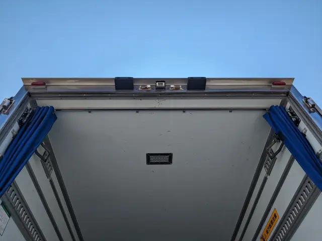 いすゞ フォワード TKG-FRR90S2(2WD)の写真14