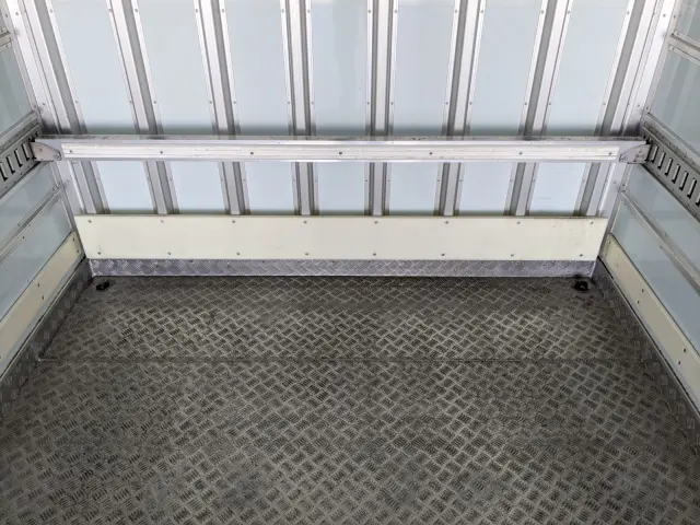 いすゞ フォワード TKG-FRR90S2(2WD)の写真17