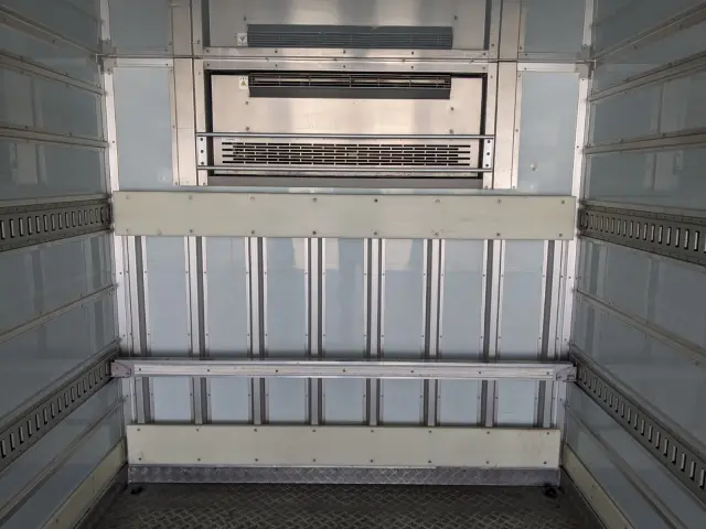 いすゞ フォワード TKG-FRR90S2(2WD)の写真20