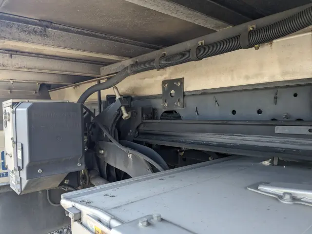 いすゞ フォワード TKG-FRR90S2(2WD)の写真28