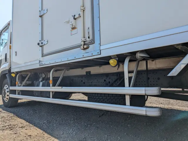 いすゞ フォワード TKG-FRR90S2(2WD)の写真31