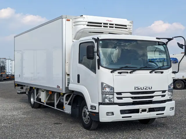 いすゞ フォワード TKG-FRR90S2(2WD)の写真3