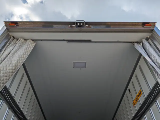 いすゞ フォワード TKG-FRR90S2(2WD)の写真14