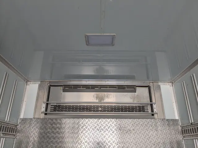 いすゞ フォワード TKG-FRR90S2(2WD)の写真18