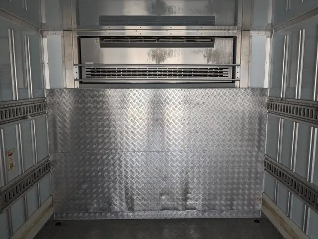 いすゞ フォワード TKG-FRR90S2(2WD)の写真19