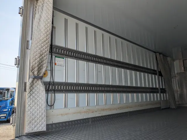 いすゞ フォワード TKG-FRR90S2(2WD)の写真23