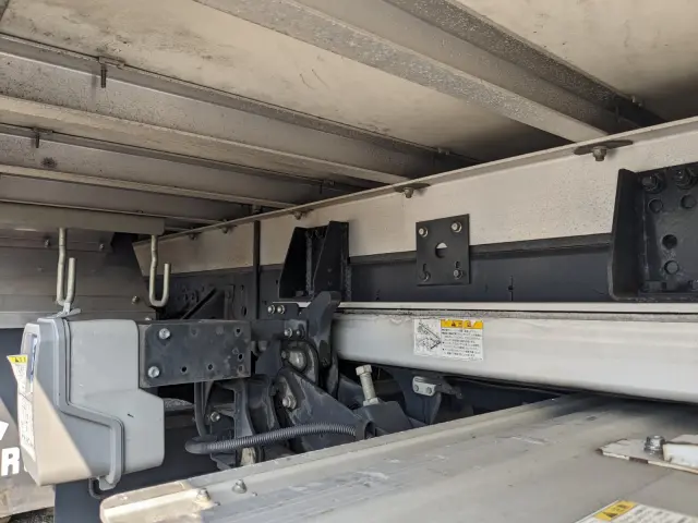 いすゞ フォワード TKG-FRR90S2(2WD)の写真26