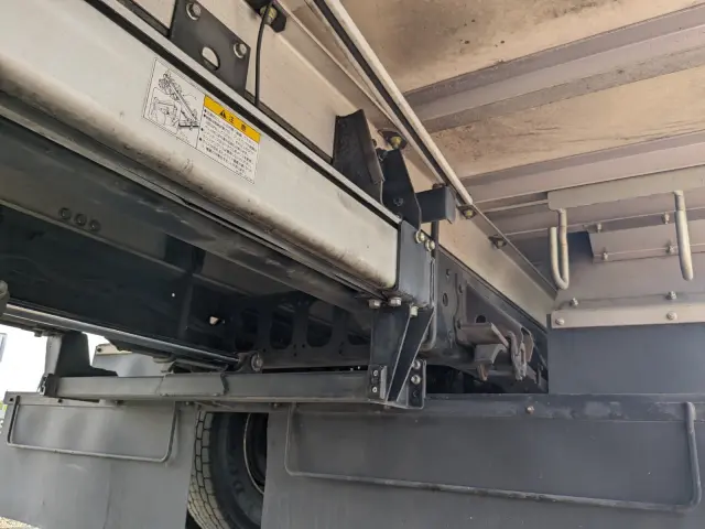 いすゞ フォワード TKG-FRR90S2(2WD)の写真35