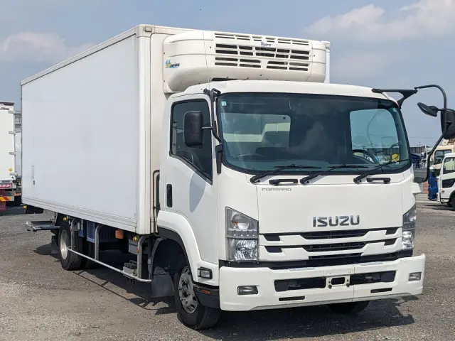 いすゞ フォワード TKG-FRR90S2(2WD)の写真3