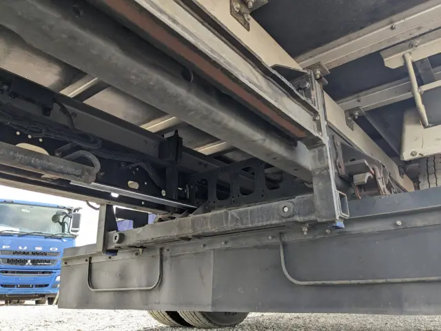 いすゞ フォワード TKG-FRR90S2(2WD)の写真34