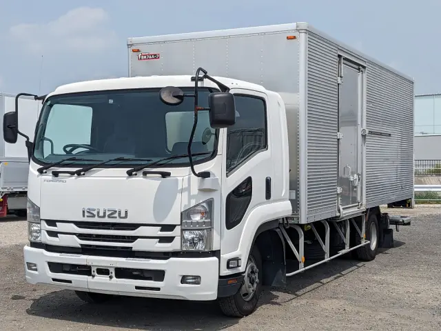 いすゞ フォワード TKG-FRR90S2(2WD)の写真1