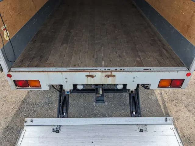 いすゞ フォワード TKG-FRR90S2(2WD)の写真12