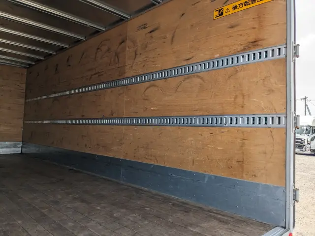 いすゞ フォワード TKG-FRR90S2(2WD)の写真20