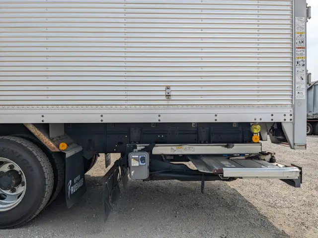 いすゞ フォワード TKG-FRR90S2(2WD)の写真23