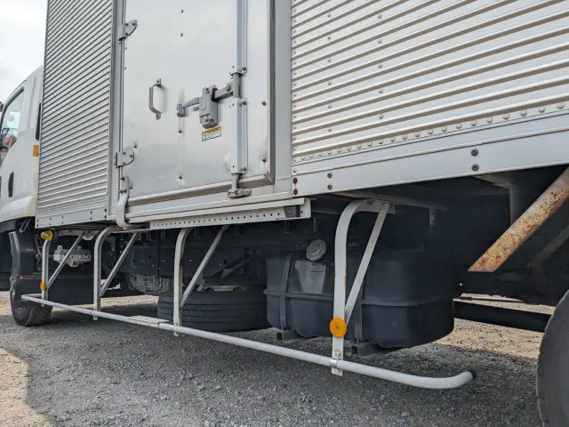 いすゞ フォワード TKG-FRR90S2(2WD)の写真28