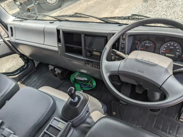 いすゞ フォワード TKG-FRR90S2(2WD)の写真40