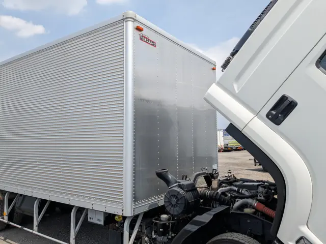 いすゞ フォワード TKG-FRR90S2(2WD)の写真47