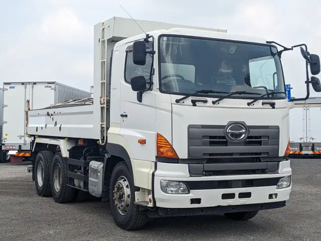 日野 プロフィア QPG-FS1AKDA(6x4)の写真3