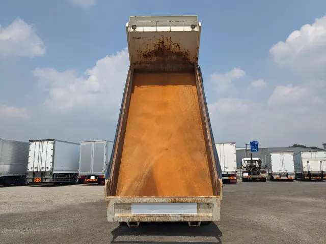 日野 プロフィア QPG-FS1AKDA(6x4)の写真9