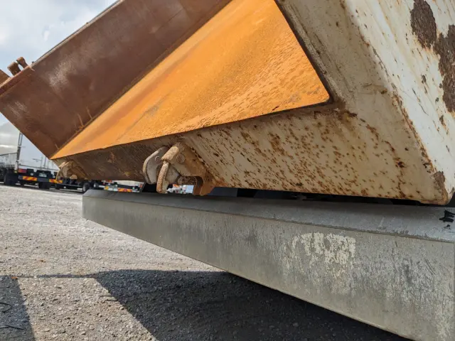 日野 プロフィア QPG-FS1AKDA(6x4)の写真11