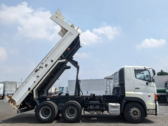 日野 プロフィア QPG-FS1AKDA(6x4)の写真29