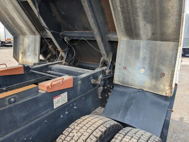 日野 プロフィア QPG-FS1AKDA(6x4)の写真32