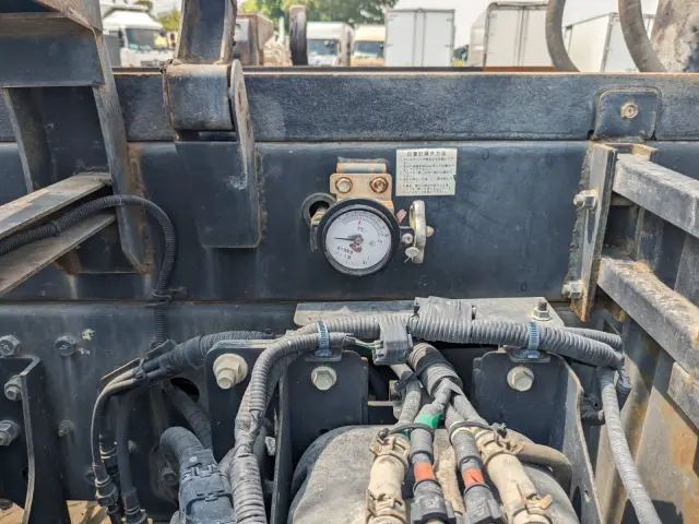 日野 プロフィア QPG-FS1AKDA(6x4)の写真34