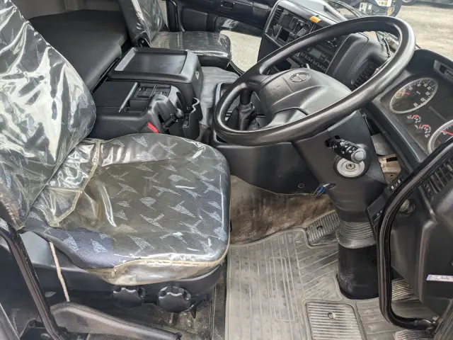 日野 プロフィア QPG-FS1AKDA(6x4)の写真40