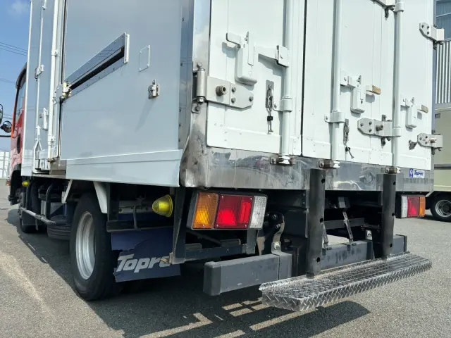 いすゞ エルフ TPG-NLR85AN(2WD)の写真6