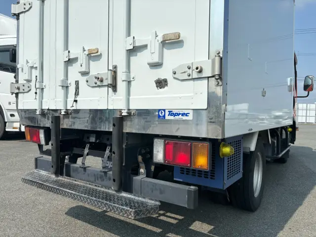 いすゞ エルフ TPG-NLR85AN(2WD)の写真7