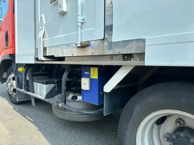 いすゞ エルフ TPG-NLR85AN(2WD)の写真20