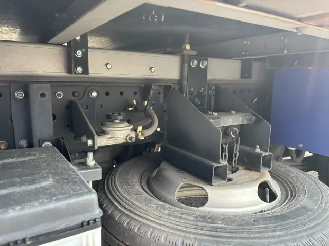 いすゞ エルフ TPG-NLR85AN(2WD)の写真25