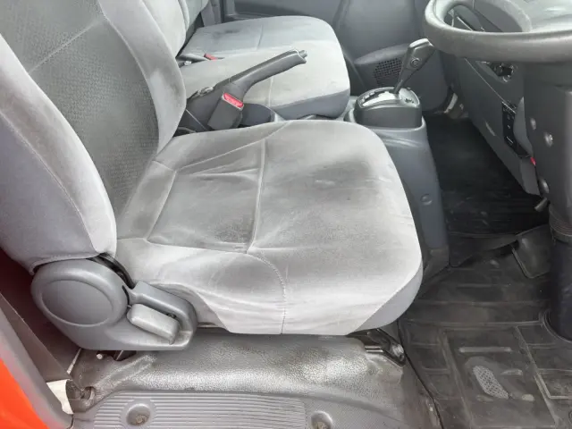 いすゞ エルフ TPG-NLR85AN(2WD)の写真31