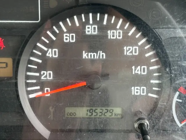 いすゞ エルフ TPG-NLR85AN(2WD)の写真34