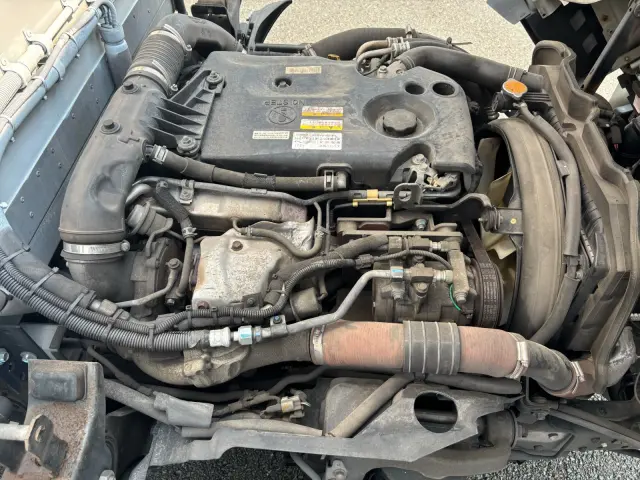 いすゞ エルフ TPG-NLR85AN(2WD)の写真36