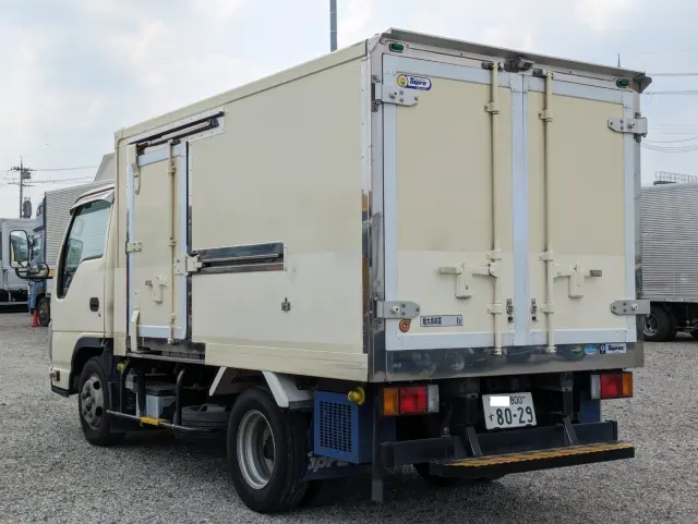 いすゞ エルフ TRG-NHR85AN(2WD)の写真6