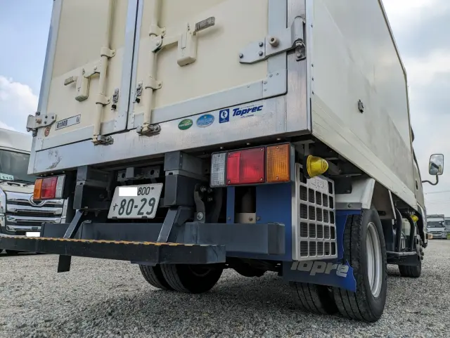 いすゞ エルフ TRG-NHR85AN(2WD)の写真9