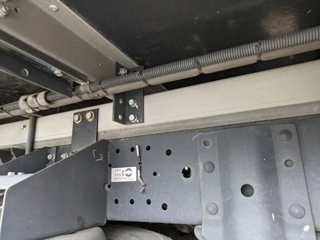 いすゞ エルフ TRG-NHR85AN(2WD)の写真24