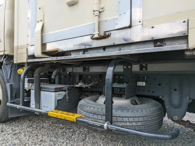 いすゞ エルフ TRG-NHR85AN(2WD)の写真26