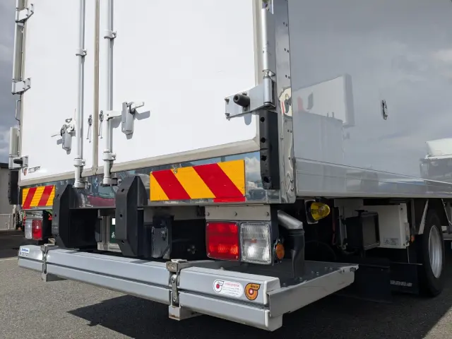 日野 レンジャー 2KG-FD2ABG(2WD)の写真8