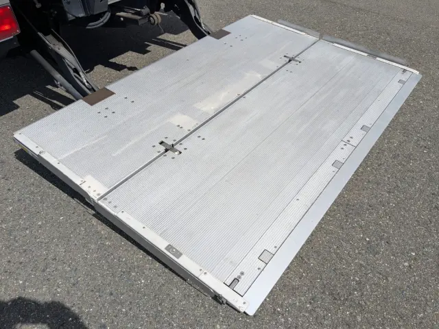 日野 レンジャー 2KG-FD2ABG(2WD)の写真10