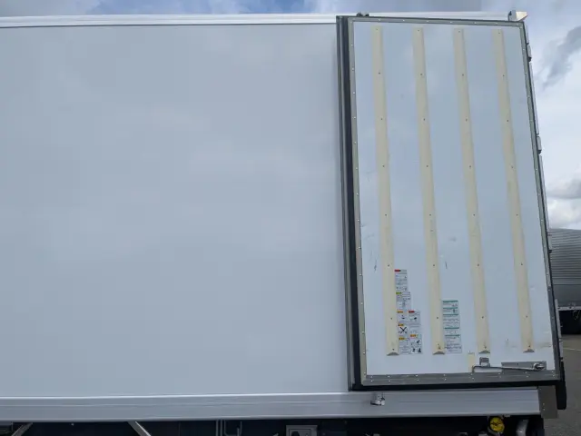 日野 レンジャー 2KG-FD2ABG(2WD)の写真25