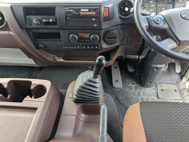 日野 レンジャー 2KG-FD2ABG(2WD)の写真33