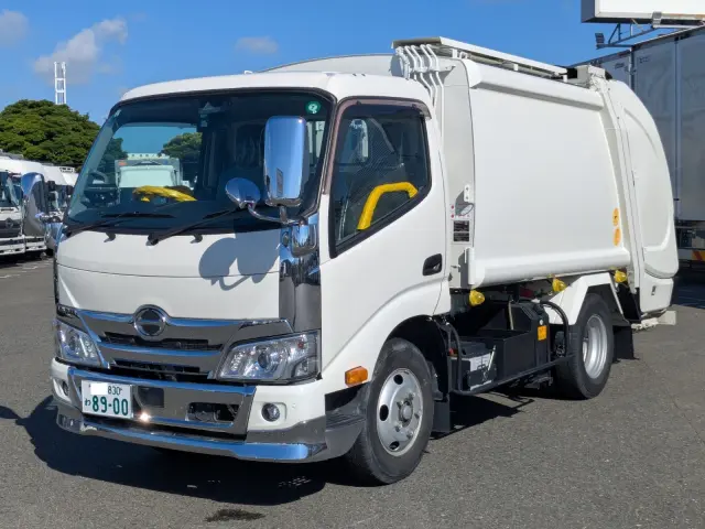 日野 デュトロ 2RG-XZU605X(2WD)の写真1