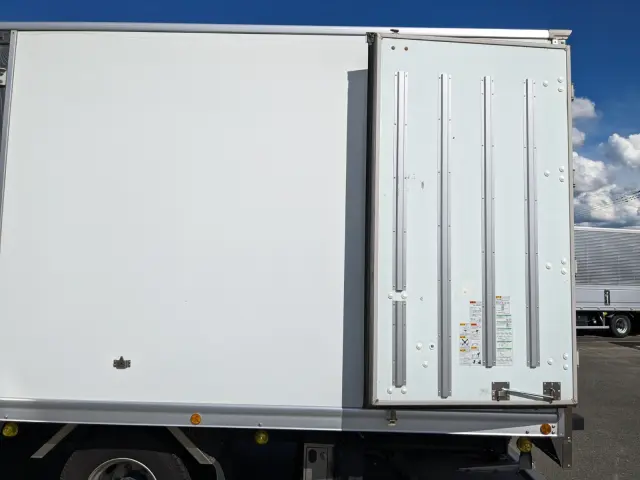 日野 レンジャー 2KG-FD2ABG(2WD)の写真10