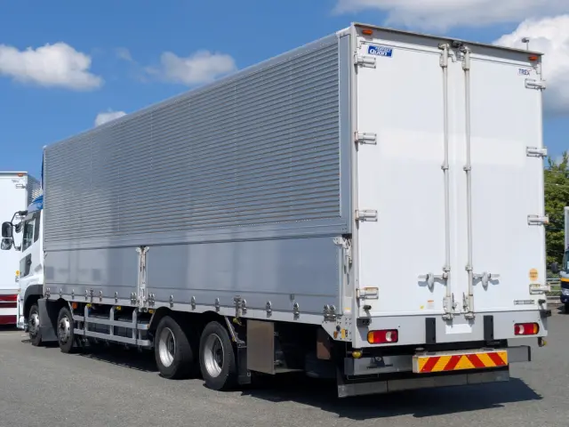 UD クオン 2PG-CG5CA(8x4)の写真5