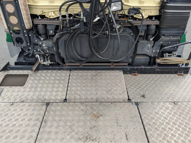 三菱 スーパーグレート QPG-FP64VDR(2WD)の写真19