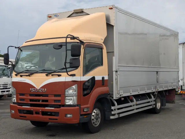 いすゞ フォワード SKG-FSR90T2(2WD)の写真1