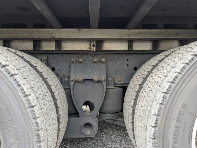 日野 プロフィア QKG-FW1EXBG(8x4)の写真33